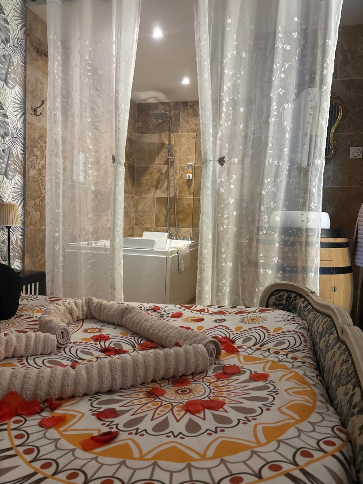 Romantisme Et Glamour Avec Spa ,Jardin Proche Zenith Dijon Zewnętrze zdjęcie